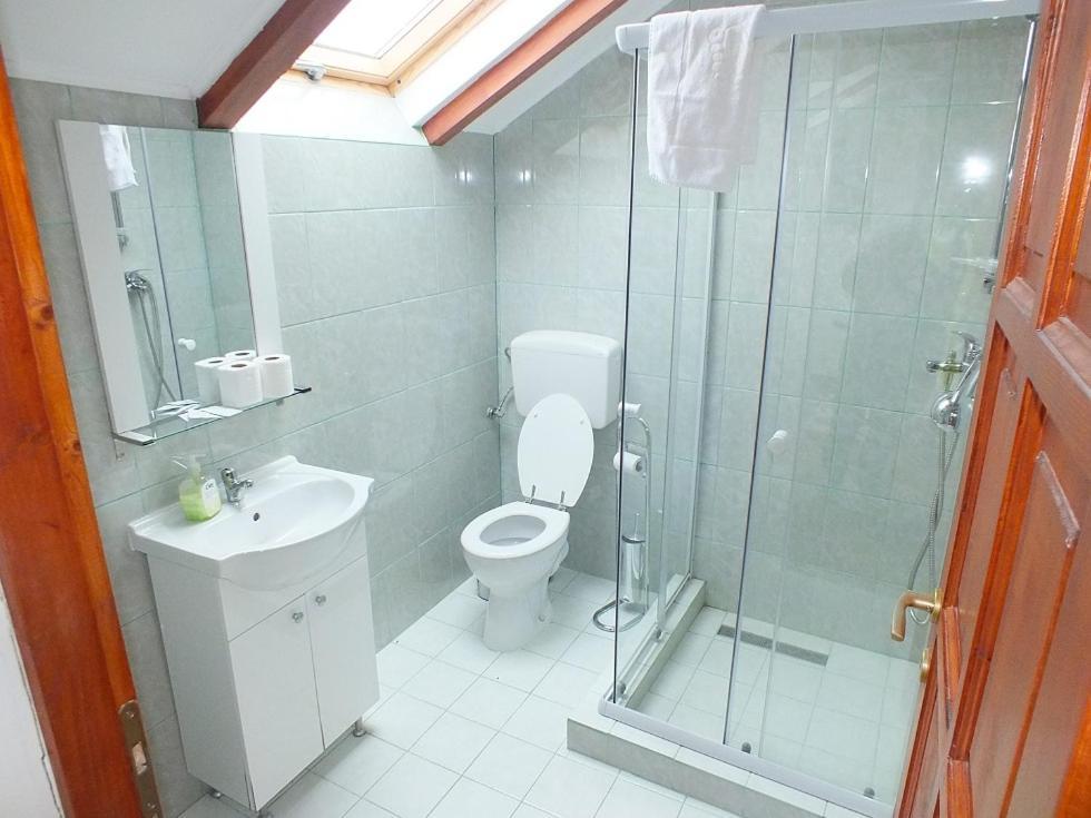 Pensiunea Casa Zmeilor Dragus Esterno foto